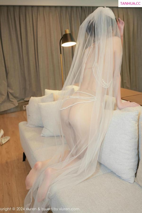   [XiuRen]高清写真图 2024.12.27 No.9674 Erikaki 情趣婚纱第60张图片
